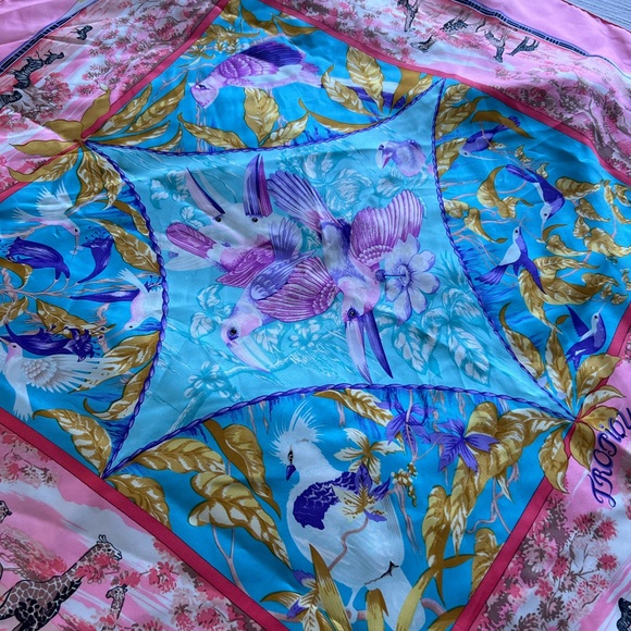 Hermès tropiques scarf - hand stitched - Picture 3 of 5